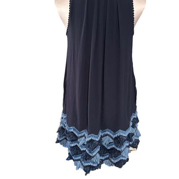 Maeve -Anthropologie gorgeous navy blue dress in size 0. Beautiful detailing - Picture 8 of 16